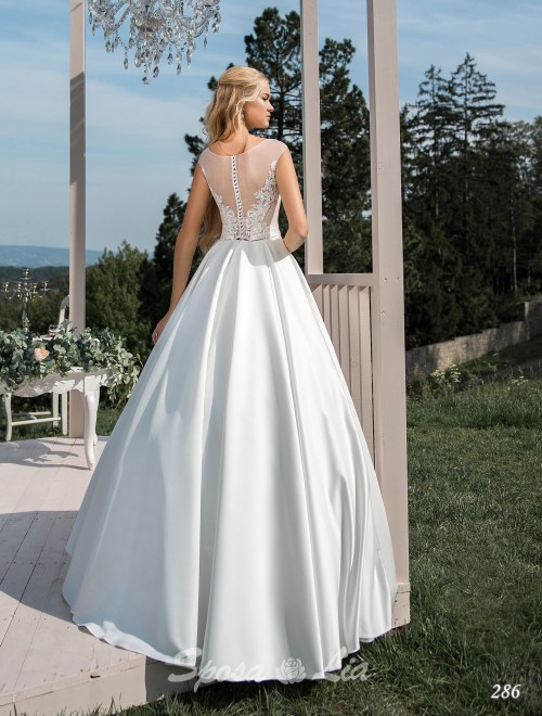 https://www.sposa-lia.com/images/stories/virtuemart/product/286       (3).jpg